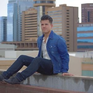 Meet your Posher, Hector